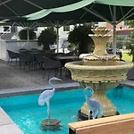 Waldhotel ריינבאך