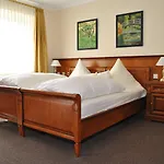 Waldhotel