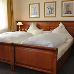 Waldhotel