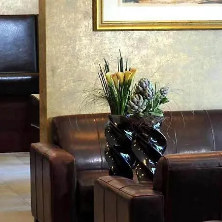 מלון Waldhotel 4*