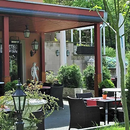 Waldhotel ריינבאך