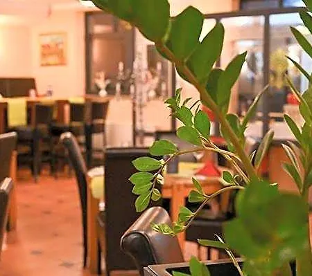 Waldhotel מלון