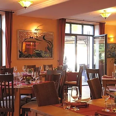 Waldhotel מלון ריינבאך