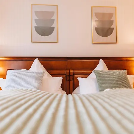 Hotel Waldhotel 4*