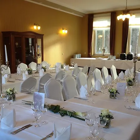 Waldhotel מלון ריינבאך