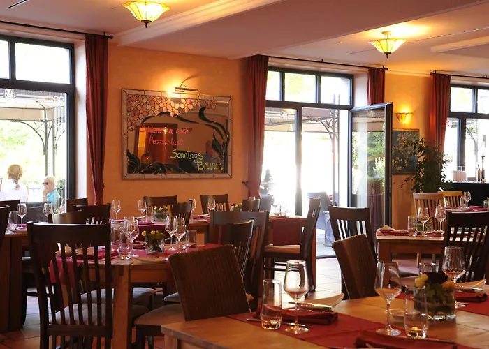 מלון Waldhotel 4*